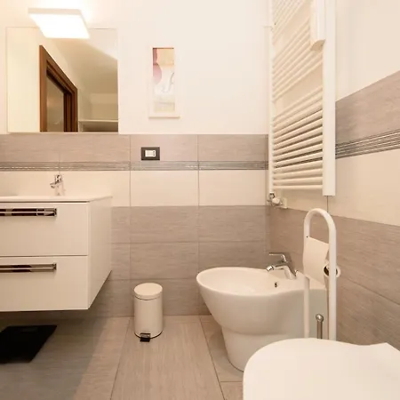Attico Bella Vista Con Parcheggio In Centro Apartment Aosta