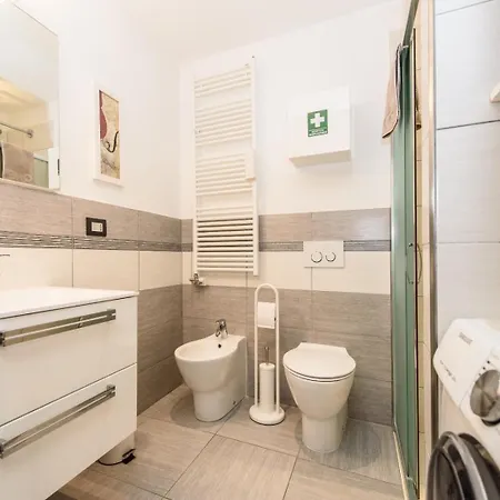 Apartment Attico Bella Vista Con Parcheggio In Centro Aosta