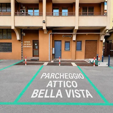 Attico Bella Vista Con Parcheggio In Centro Apartment Aosta